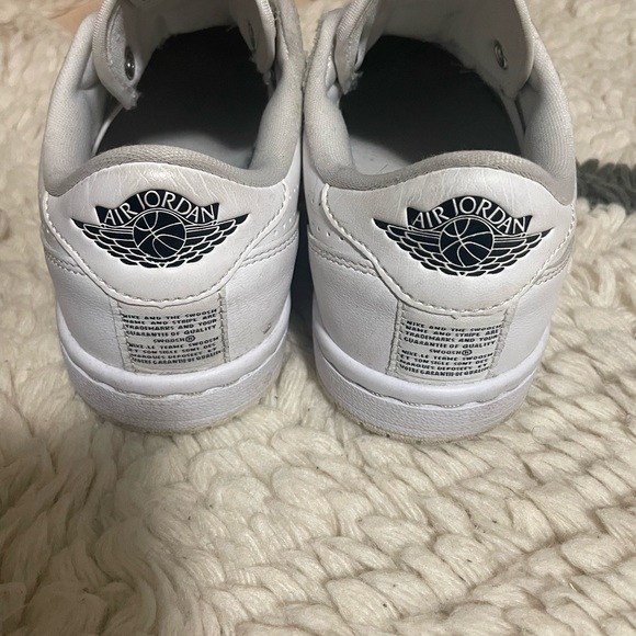 Air Jordan 1 Low Slip ( Womens) size 6 - Picture 1 of 3